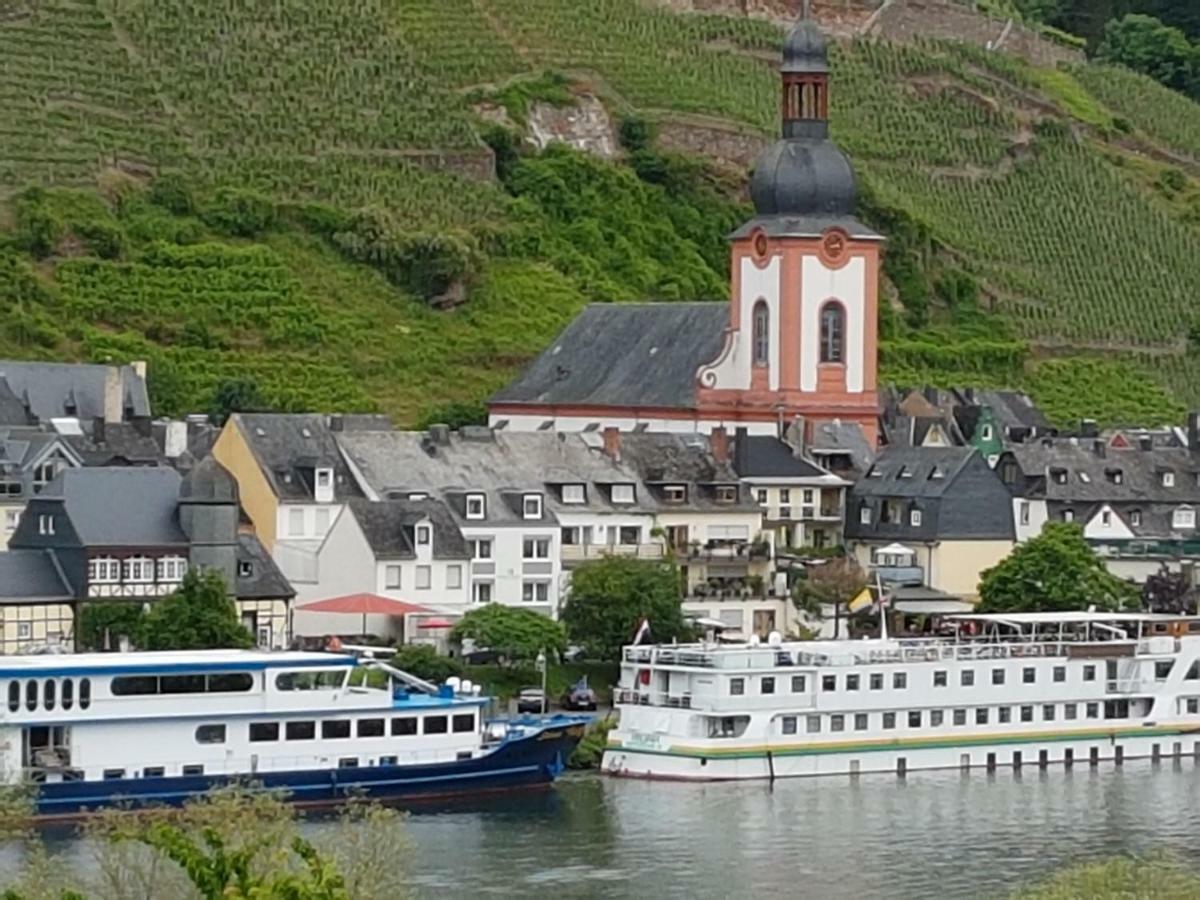 Haus Am Bachgasse - Haus Von 1777 Mit Sauna Zell an der Mosel Bagian luar foto